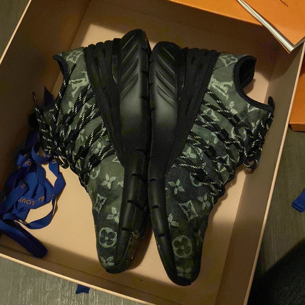 Mens Louis Vuitton Fast Lane Sneaker - Monogram - Picture 2 of 5